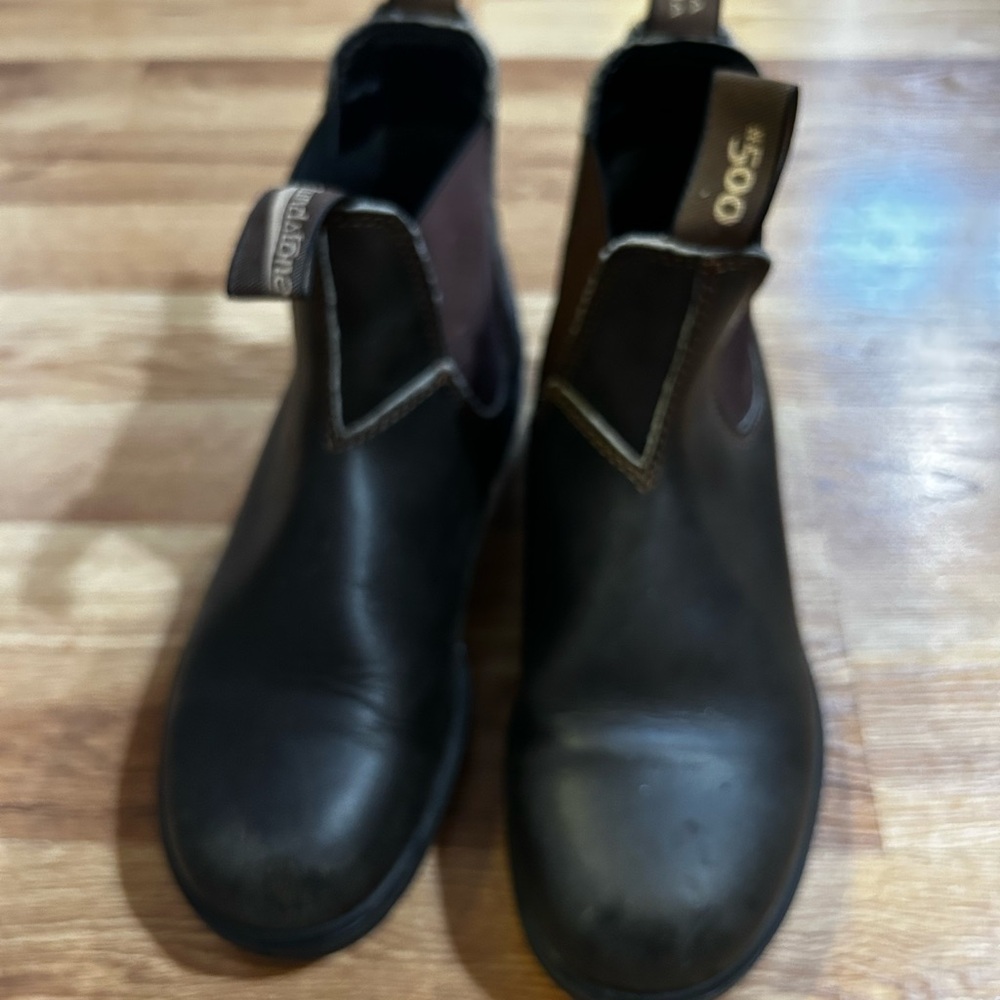 Blundstone Boots. Womens